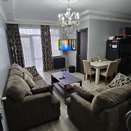 Apartment Irina Batumi Luaran gambar