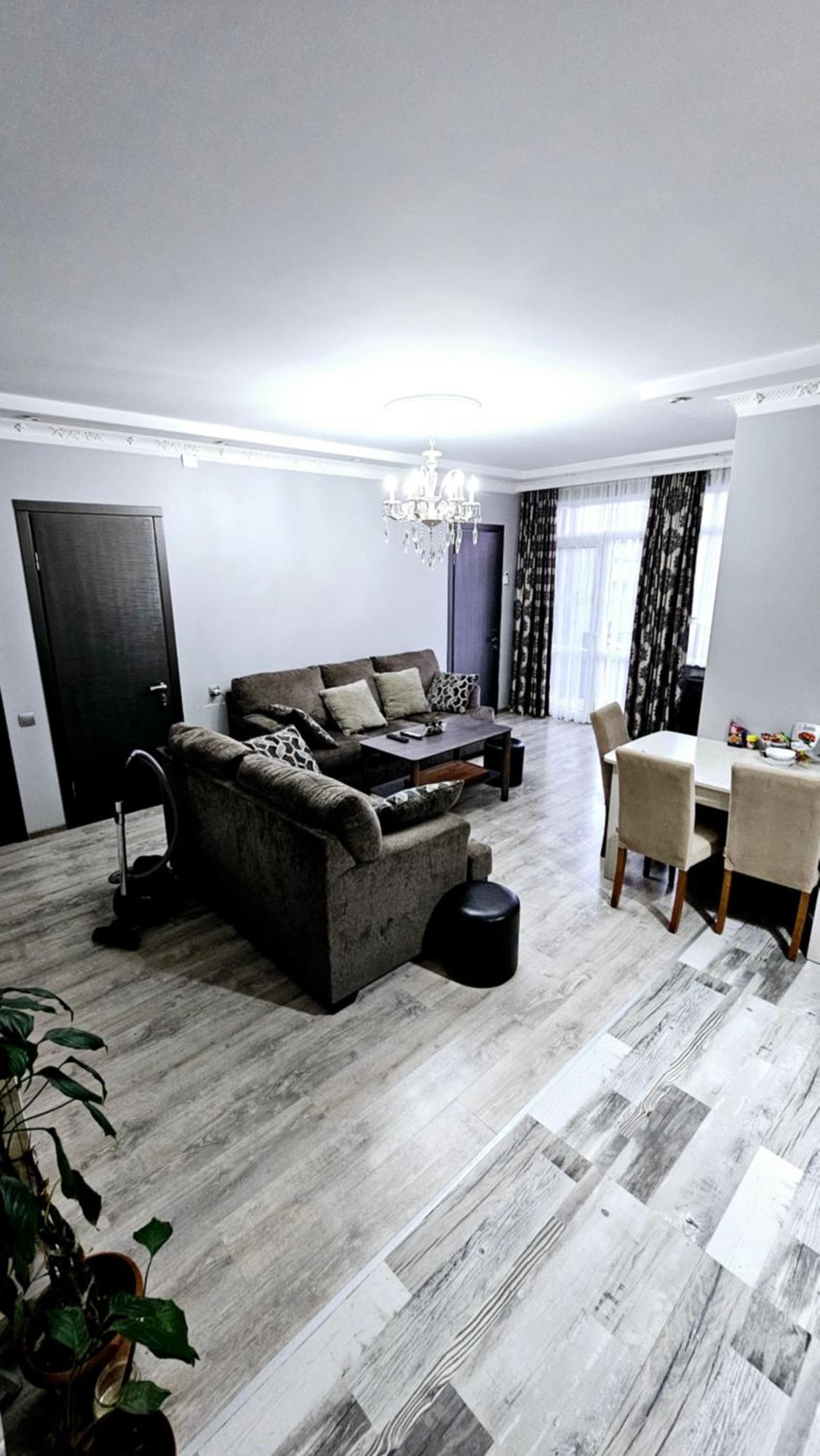 Apartment Irina Batumi Luaran gambar