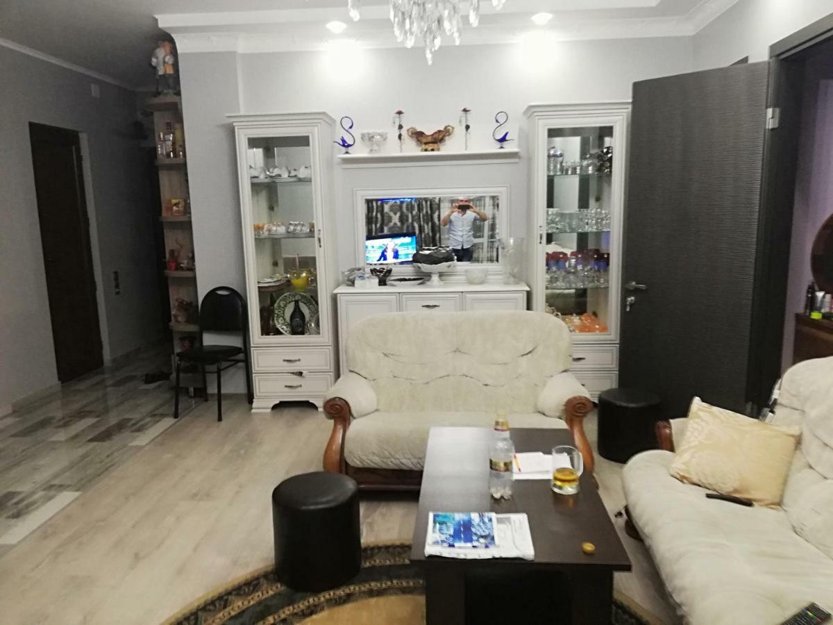 Apartment Irina Batumi Luaran gambar