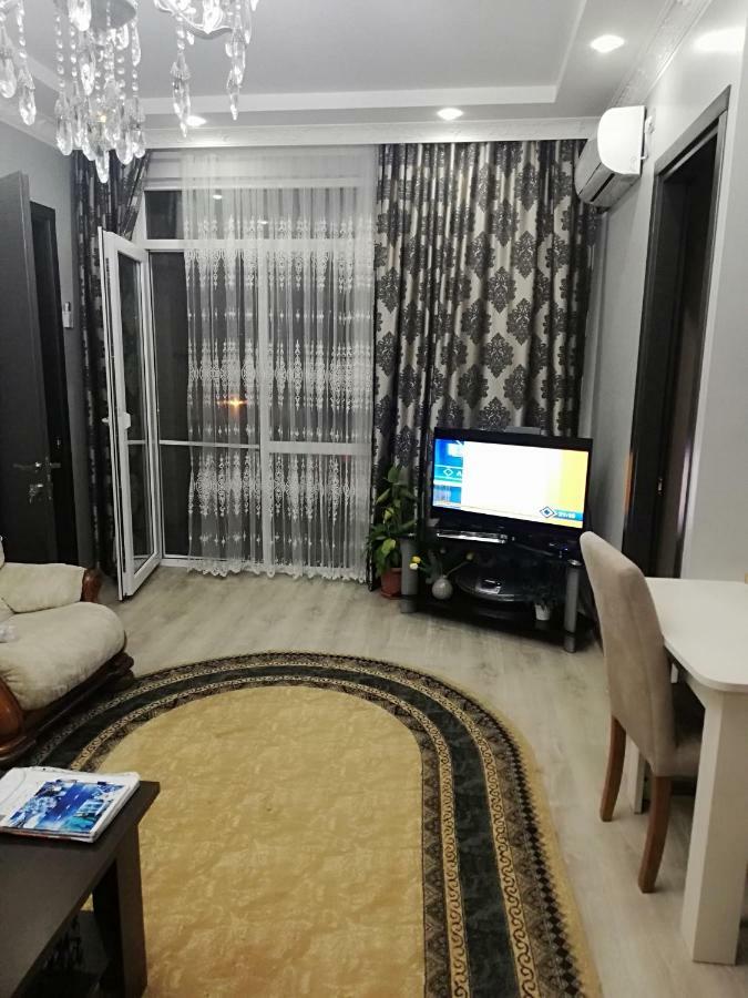 Apartment Irina Batumi Luaran gambar